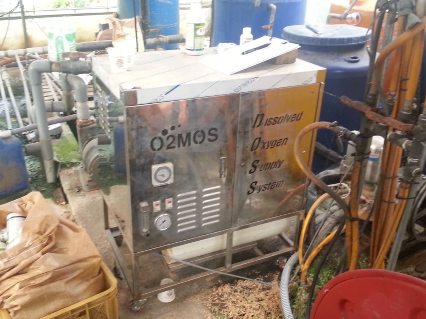 O2MOS Dissolved Oxygen Supply System used for microgreen and sprout cultivation